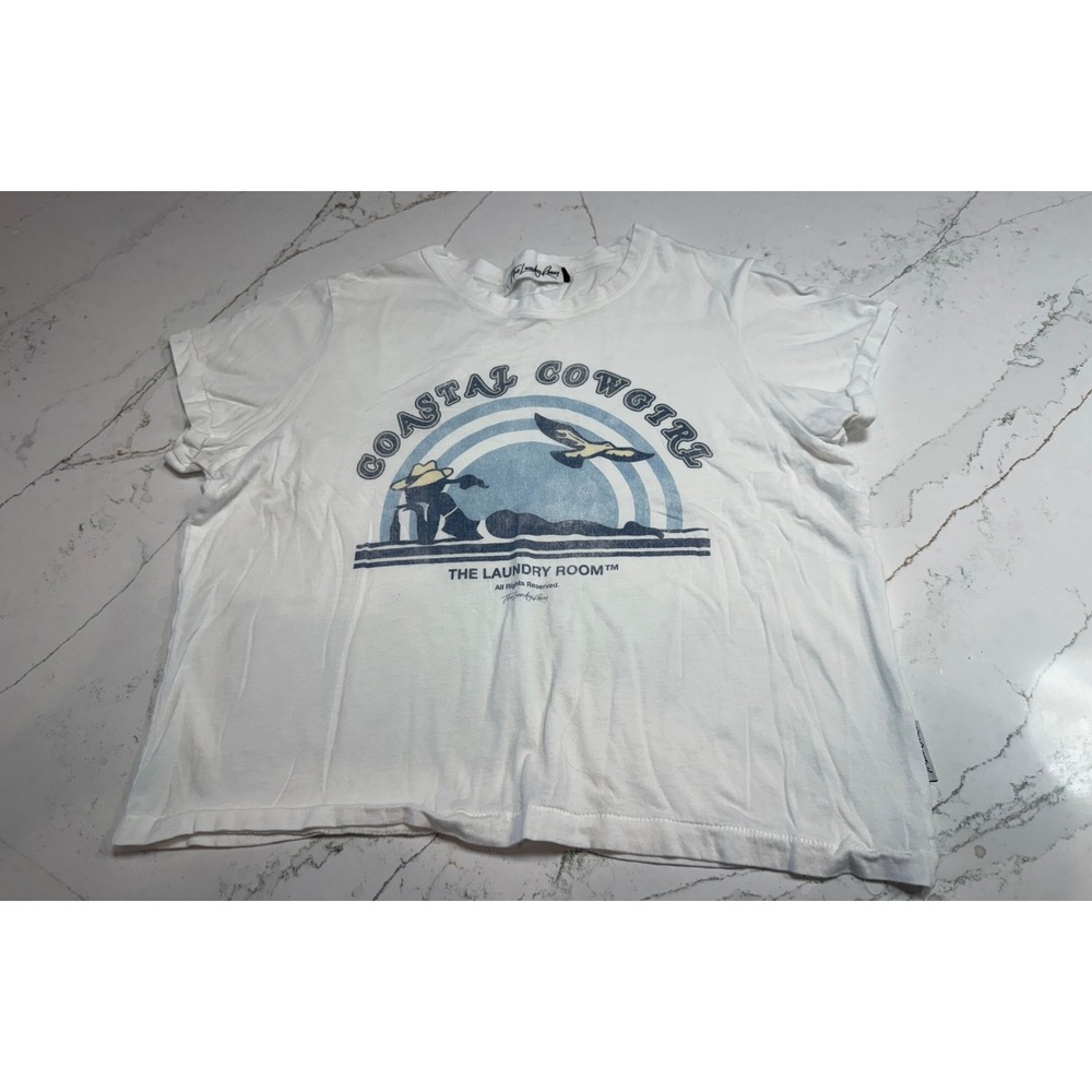"The Laundry Room"‎ Cropped Graphic Boutique T-Shirt - Size Medium